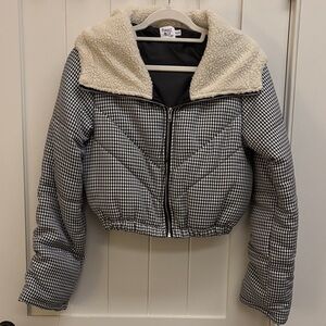 Princess Polly Black and White Gingham Puffer with Cream Collar/Hood